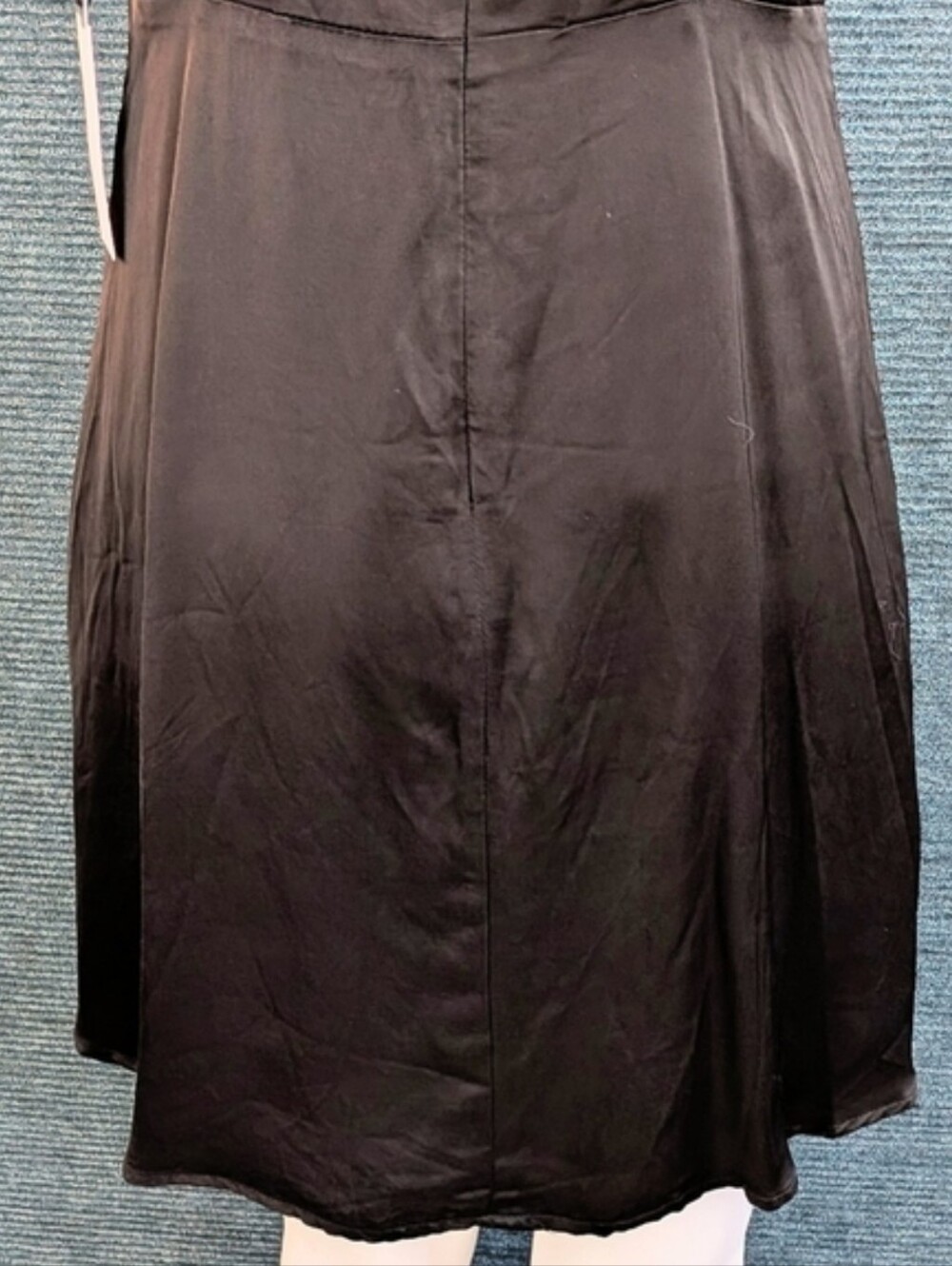 ASTR The Label Peony Black Ruched Satin Mini-Dress NWT - Picture 10 of 16